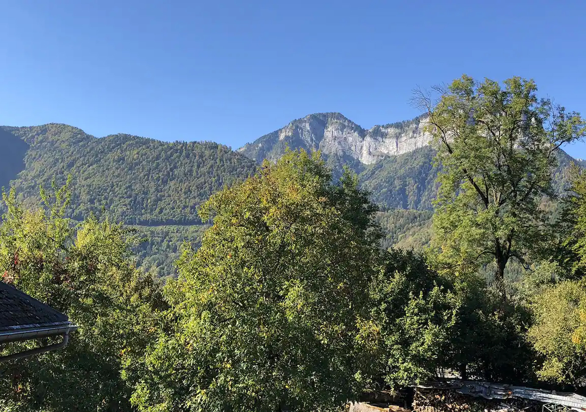 Vue sur les montagnes location de vacances La Sambuy - Entre Lac et Montagnes