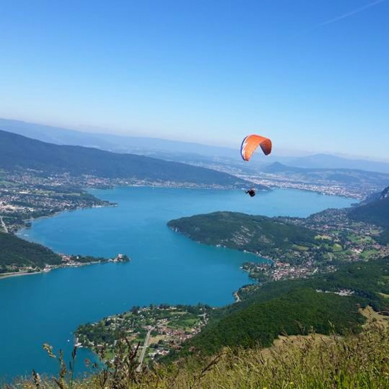 Faites le plein de sensations fortes autour du lac d'Annecy